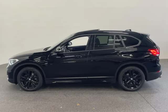 BMW X1 (2021) thumbnail 10