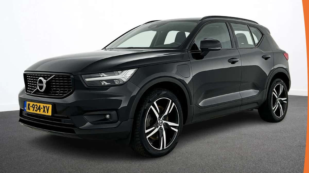 Volvo XC40 (2021) — foto 1