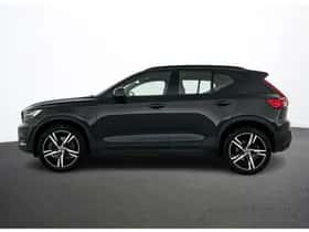 Volvo XC40 (2021) thumbnail 2