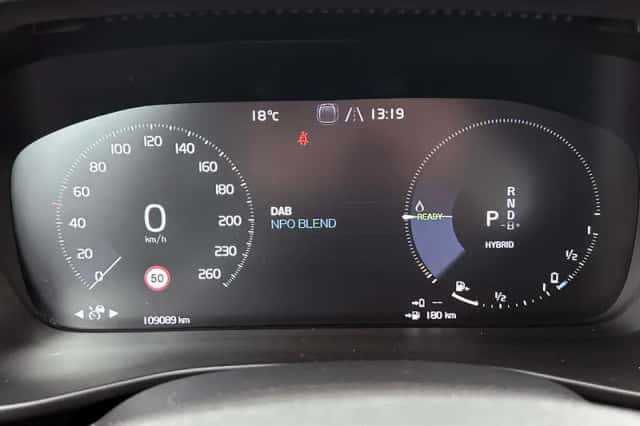 Volvo XC40 (2021) thumbnail 11