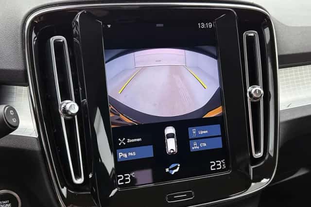 Volvo XC40 (2021) thumbnail 13
