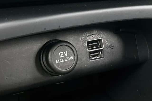 Volvo XC40 (2021) thumbnail 24