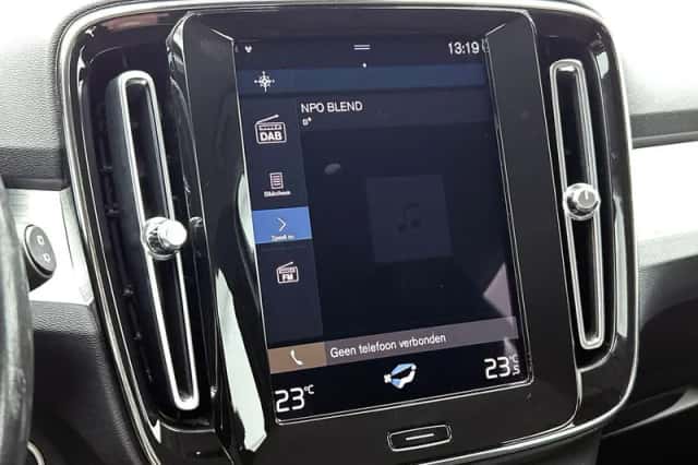 Volvo XC40 (2021) thumbnail 7