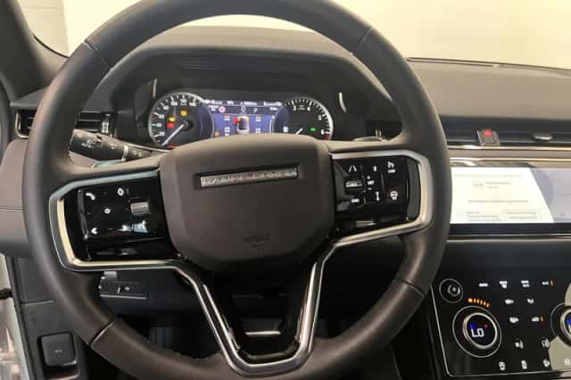 Land Rover Range Rover Evoque (2023) thumbnail 16