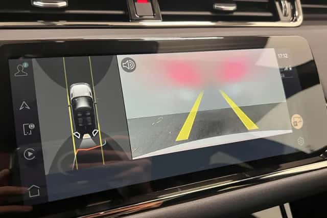 Land Rover Range Rover Evoque (2023) thumbnail 25