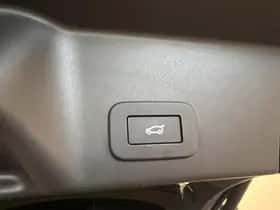 Land Rover Range Rover Evoque (2023) thumbnail 33
