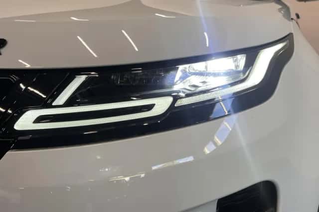 Land Rover Range Rover Evoque (2023) thumbnail 35