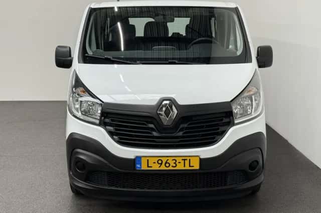Renault Trafic (2019) thumbnail 11