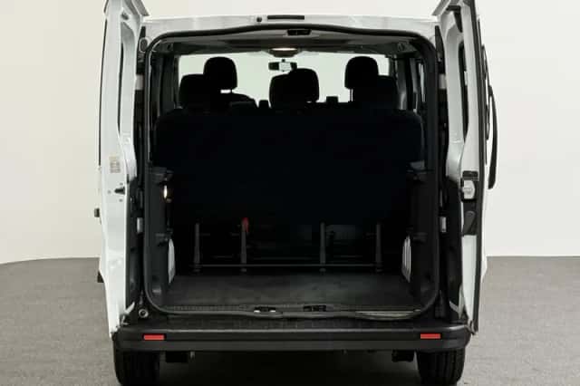 Renault Trafic (2019) thumbnail 3