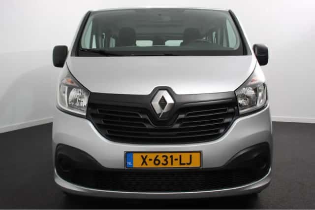 Renault Trafic (2018) thumbnail 3