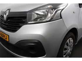 Renault Trafic (2018) thumbnail 25