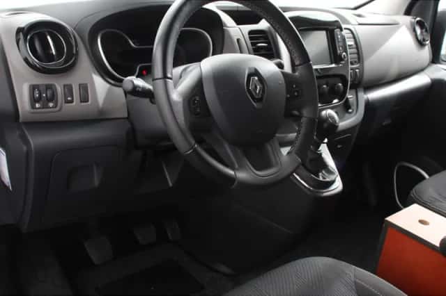 Renault Trafic (2018) thumbnail 8