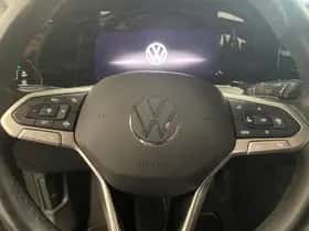 Volkswagen Golf (2023) thumbnail 11