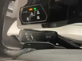 Volkswagen Golf (2023) thumbnail 16