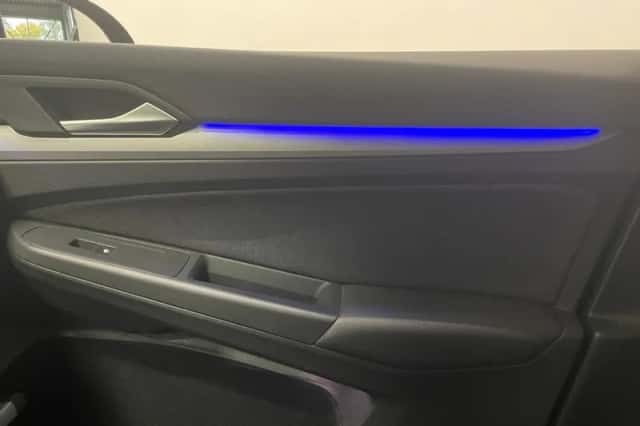 Volkswagen Golf (2023) thumbnail 20