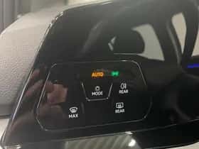Volkswagen Golf (2023) thumbnail 22