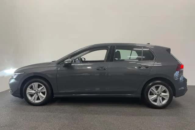 Volkswagen Golf (2023) thumbnail 9