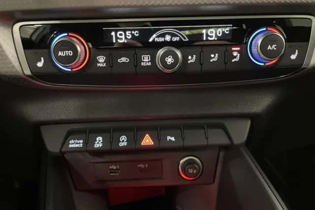 Audi A1 (2020) thumbnail 3