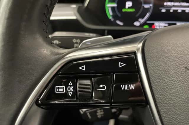 Audi e-tron (2020) thumbnail 25