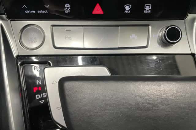 Audi e-tron (2020) thumbnail 30