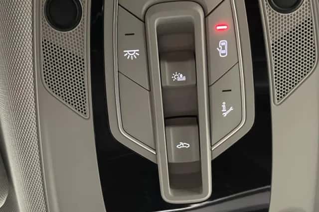 Audi e-tron (2020) thumbnail 31