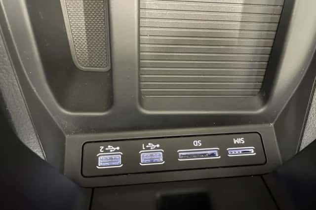 Audi e-tron (2020) thumbnail 33