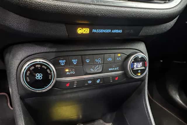 Ford Fiesta (2020) thumbnail 16