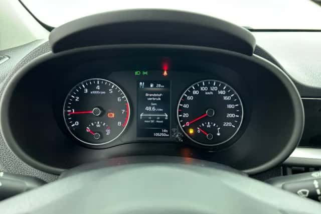 Kia Picanto (2023) thumbnail 11