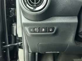 Kia Picanto (2023) thumbnail 17