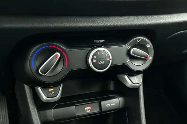 Kia Picanto (2023) thumbnail 18