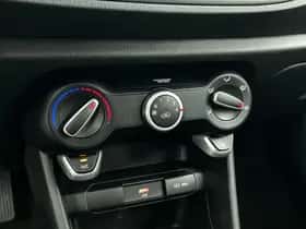 Kia Picanto (2023) thumbnail 18