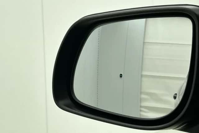 Kia Picanto (2023) thumbnail 22