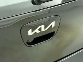 Kia Picanto (2023) thumbnail 23