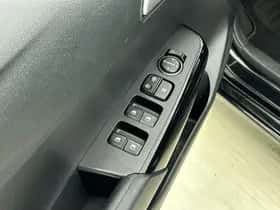 Kia Picanto (2023) thumbnail 24