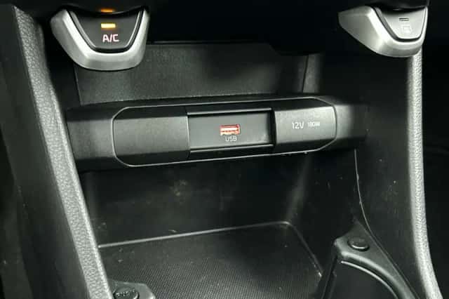 Kia Picanto (2023) thumbnail 30
