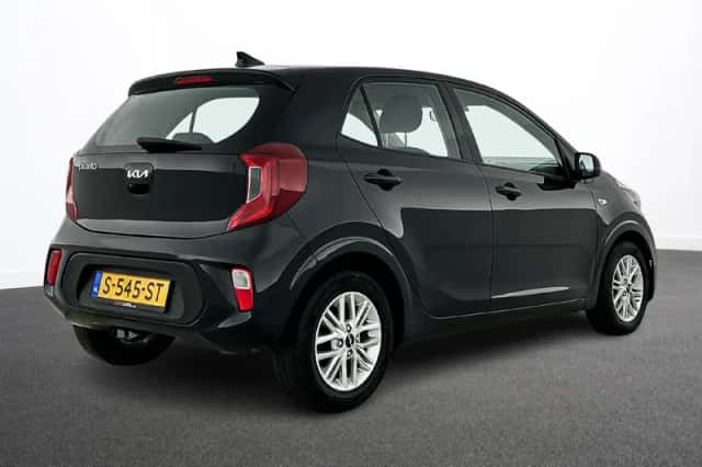 Kia Picanto (2023) thumbnail 4
