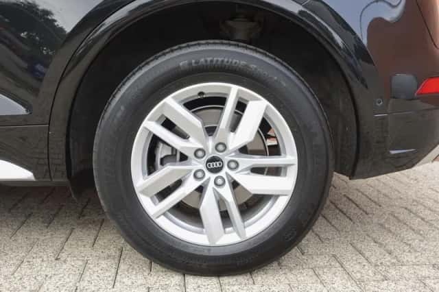 Audi Q5 (2022) thumbnail 12