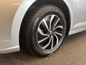 Volkswagen Polo (2022) thumbnail 4