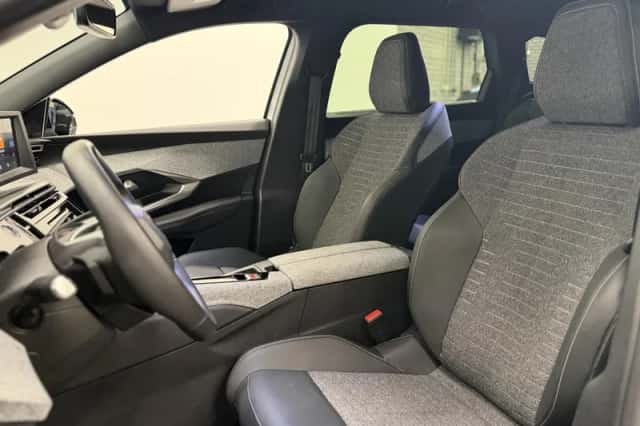 Peugeot 5008 (2025) thumbnail 9