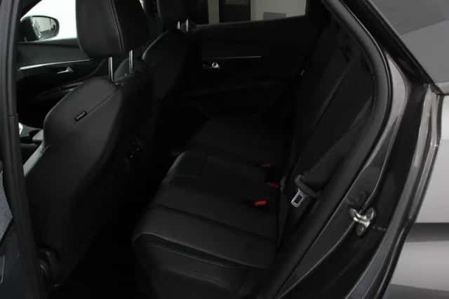 Peugeot 3008 (2023) thumbnail 22