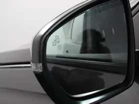 Peugeot 3008 (2023) thumbnail 23