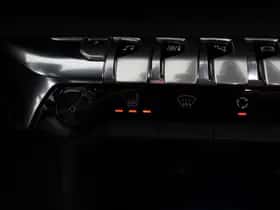 Peugeot 3008 (2023) thumbnail 32