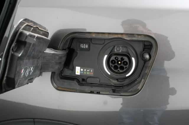 Peugeot 3008 (2023) thumbnail 37