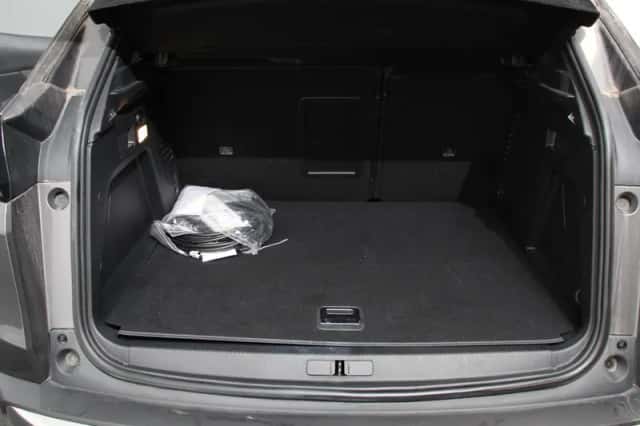 Peugeot 3008 (2023) thumbnail 38