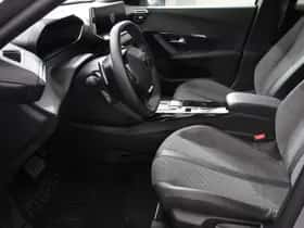 Peugeot 2008 (2025) thumbnail 9