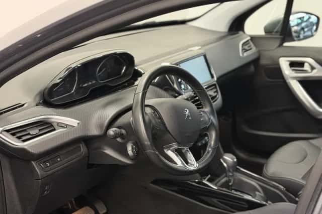 Peugeot 2008 (2019) thumbnail 12