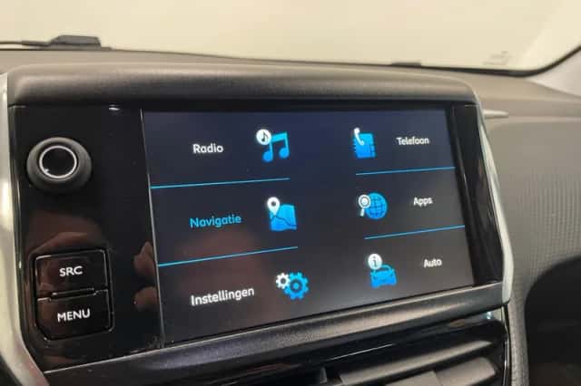 Peugeot 2008 (2019) thumbnail 25