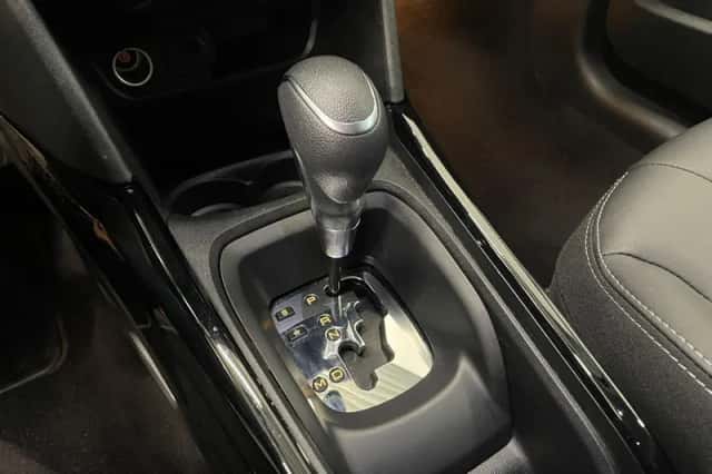 Peugeot 2008 (2019) thumbnail 27