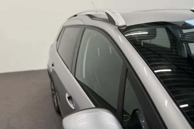 Peugeot 2008 (2019) thumbnail 35