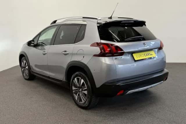 Peugeot 2008 (2019) thumbnail 8
